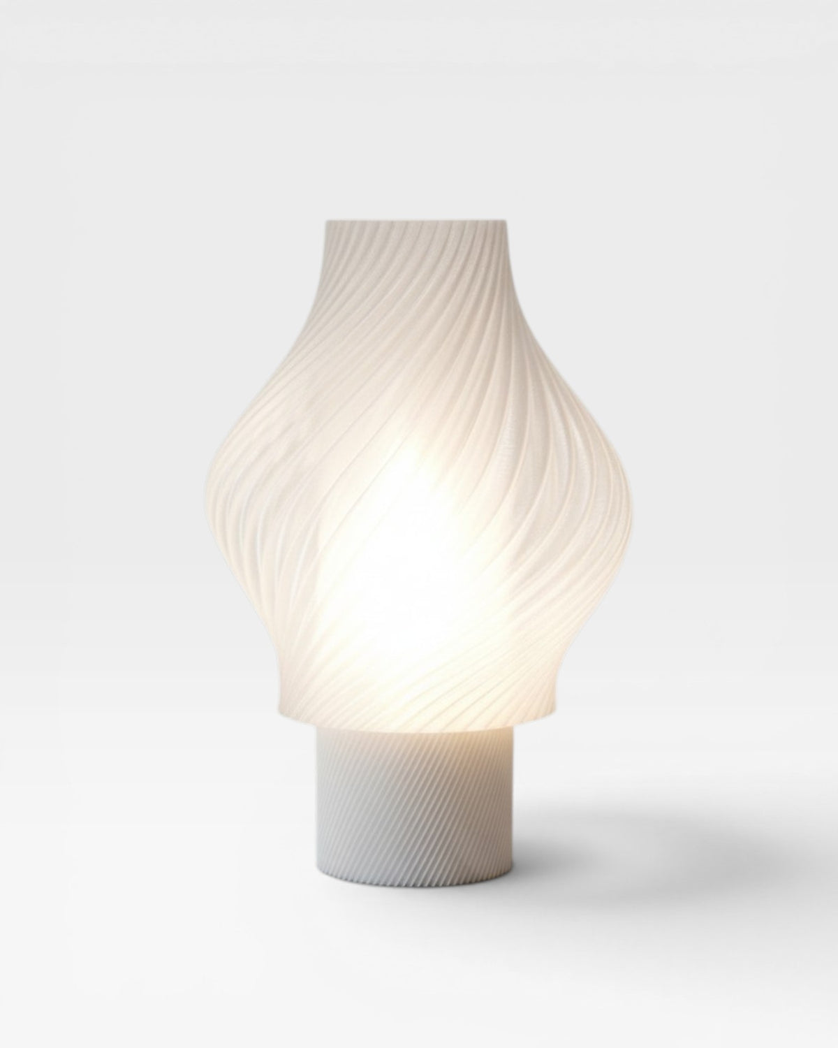 Lampe à poser Sélio Chantilly blanc crème, luminaire design fabriqué en France en impression 3D