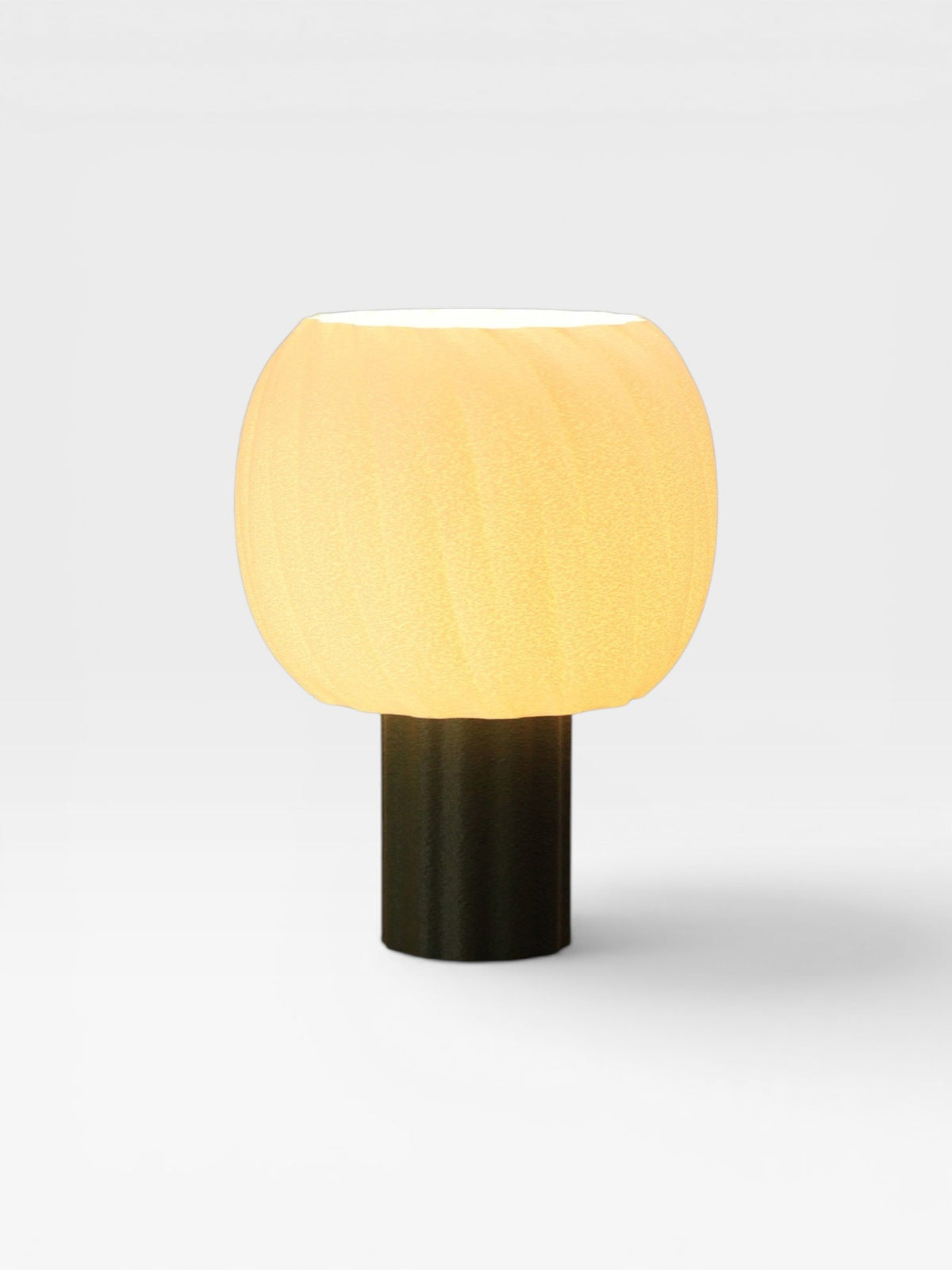 Lampe de chevet Dréa Mousse vert kaki, luminaire design fabriqué en France en impression 3D
