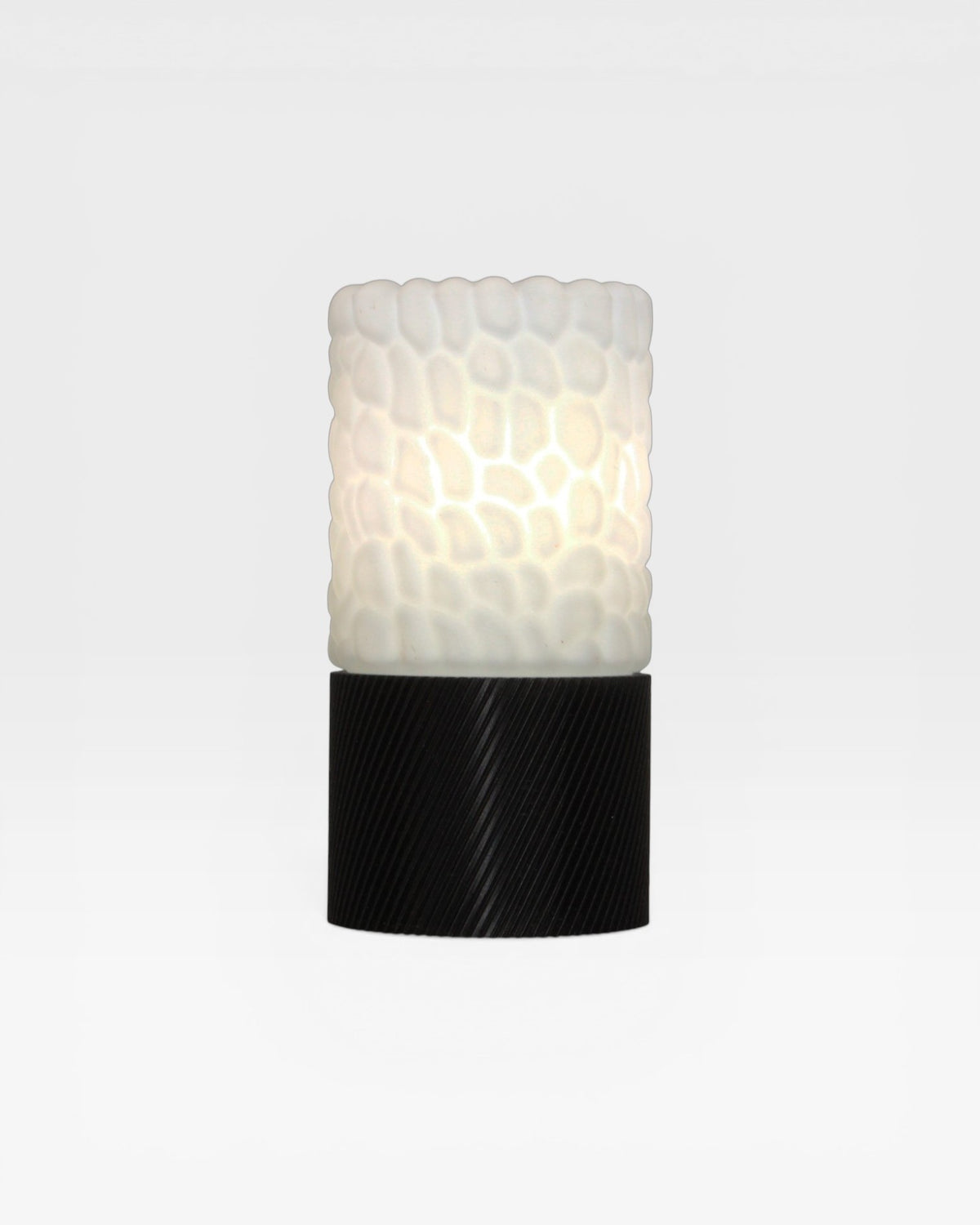 Lampe NUAGE blanc et noir, luminaire design exclusif fabriqué en France en impression 3D